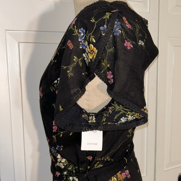 NWT Urban Outfitters UO Marie Prairie Wrap Jumpsuit Floral Print Size 10 - Picture 10 of 16